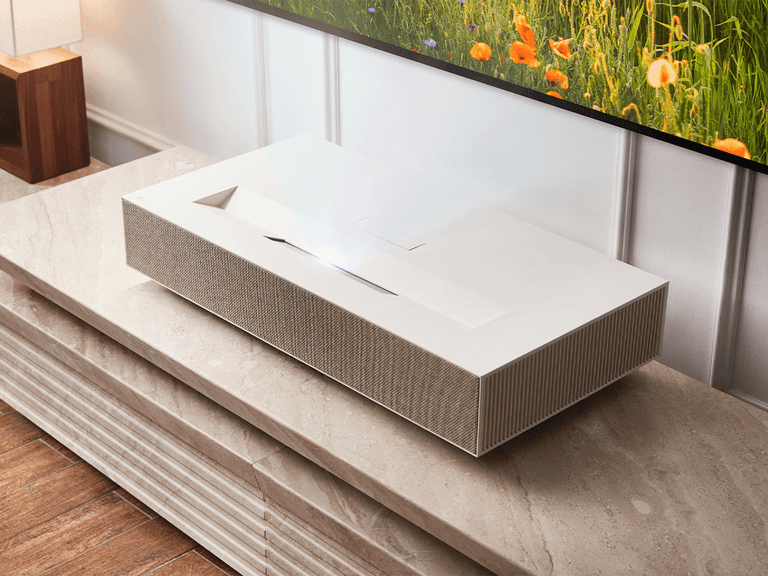 2022 lg short throw projector feature