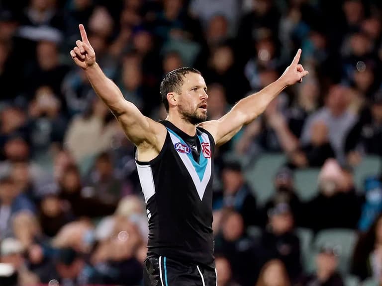 James elsby afl photos