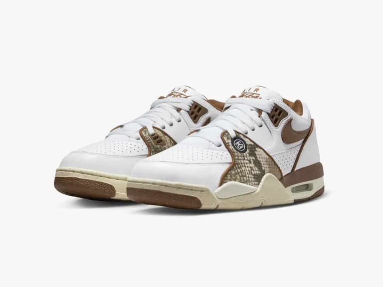 Nike Air Flight 89 Low x Stüssy sneakers in white and pecan, featuring brown accents and perforated leather.