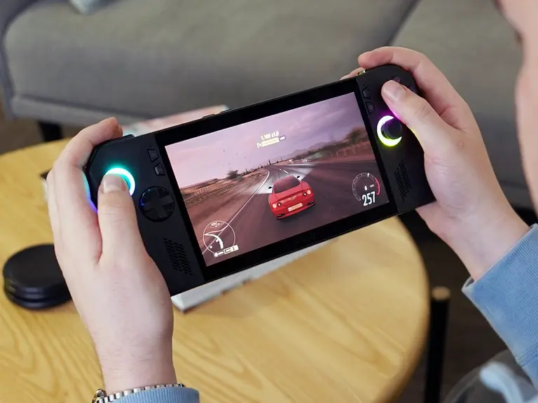 Rog ally x screen up close