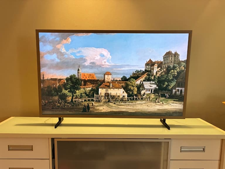 Hisense Canvas TV | Image: Dean Blake/Man of Many