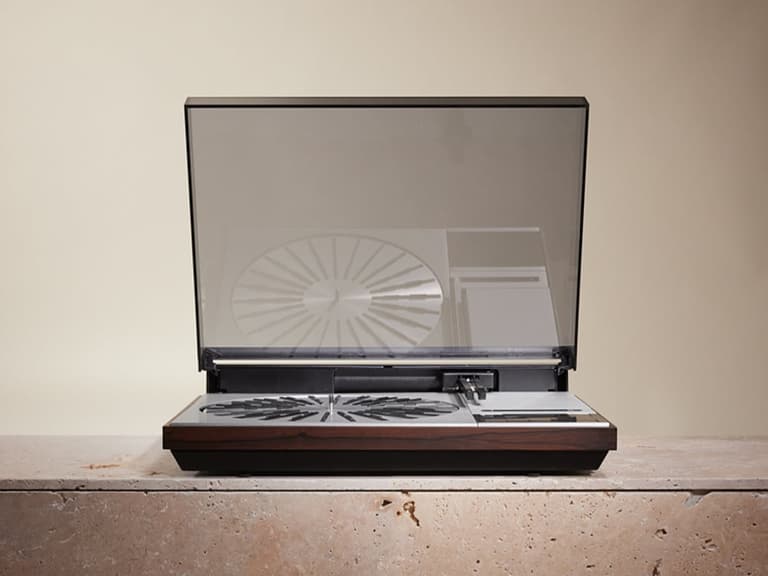 Saint laurent bang olufsen beogram 4000 series restomod turntable open on table