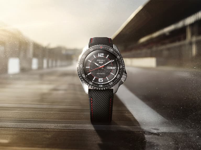 Seiko 5 Supercars SRPL54K | Image: Seiko