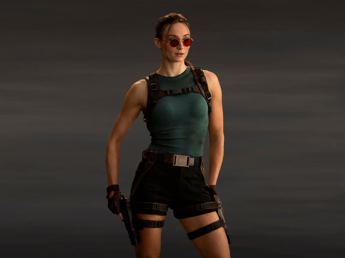 Sophie turner lara croft