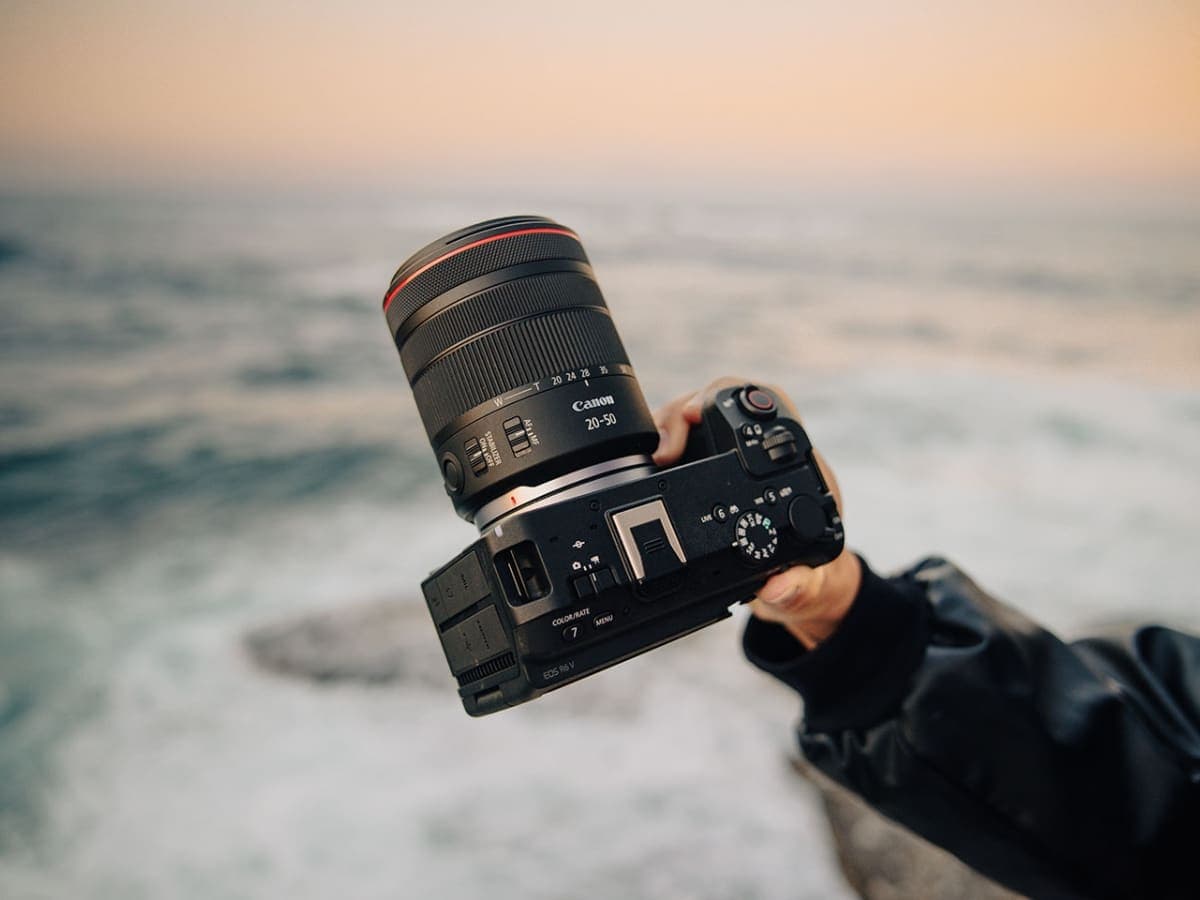 Canon eos r6 v 9