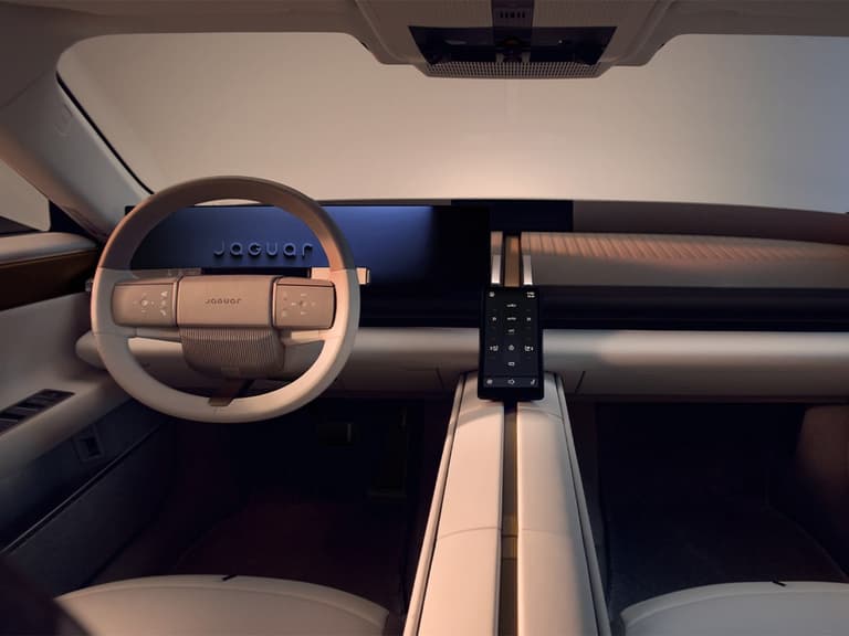 Jaguar type 01 interior 4