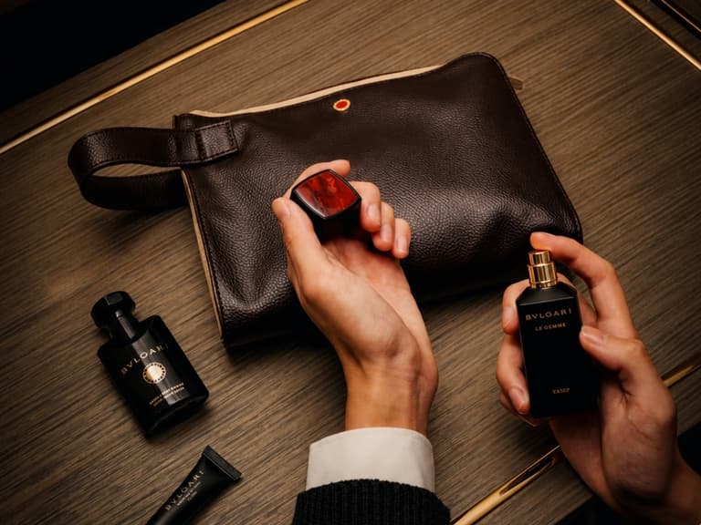 Emirates bulgari amenit kits for first and business class customers 6