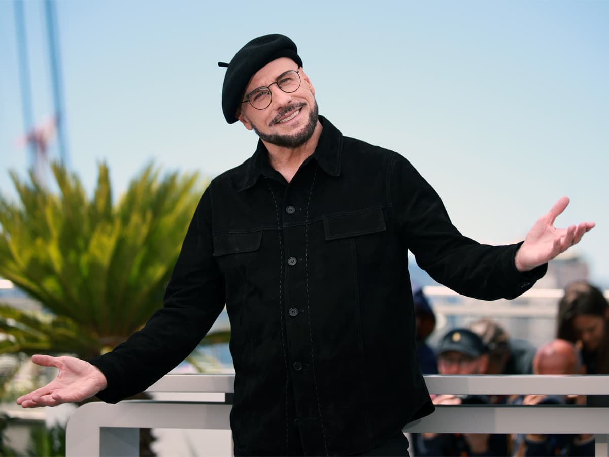 John travolta beret 3