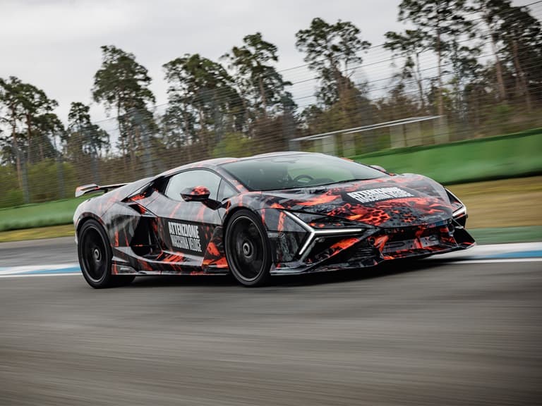 Lamborghini revuelto sv 0005 record lap at the hockenheimring - lamborghini revuelto sv 1