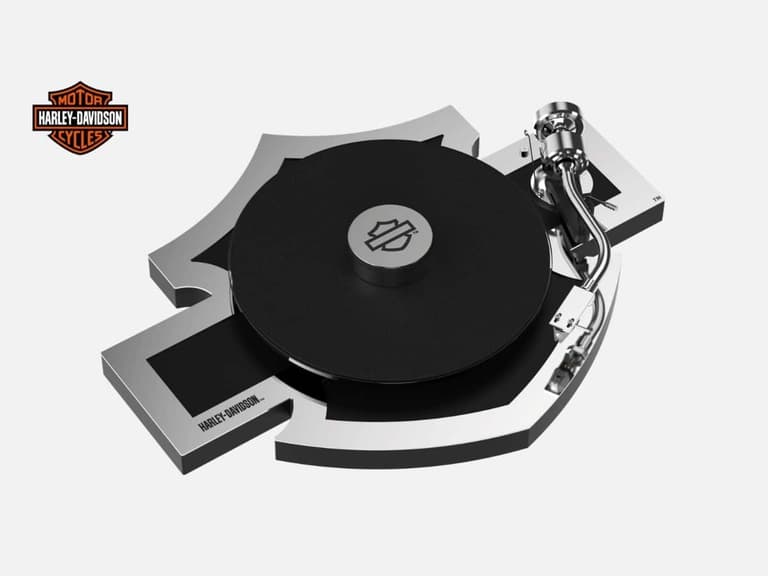 Pro ject audio x harley davidson limited edition turntable 1